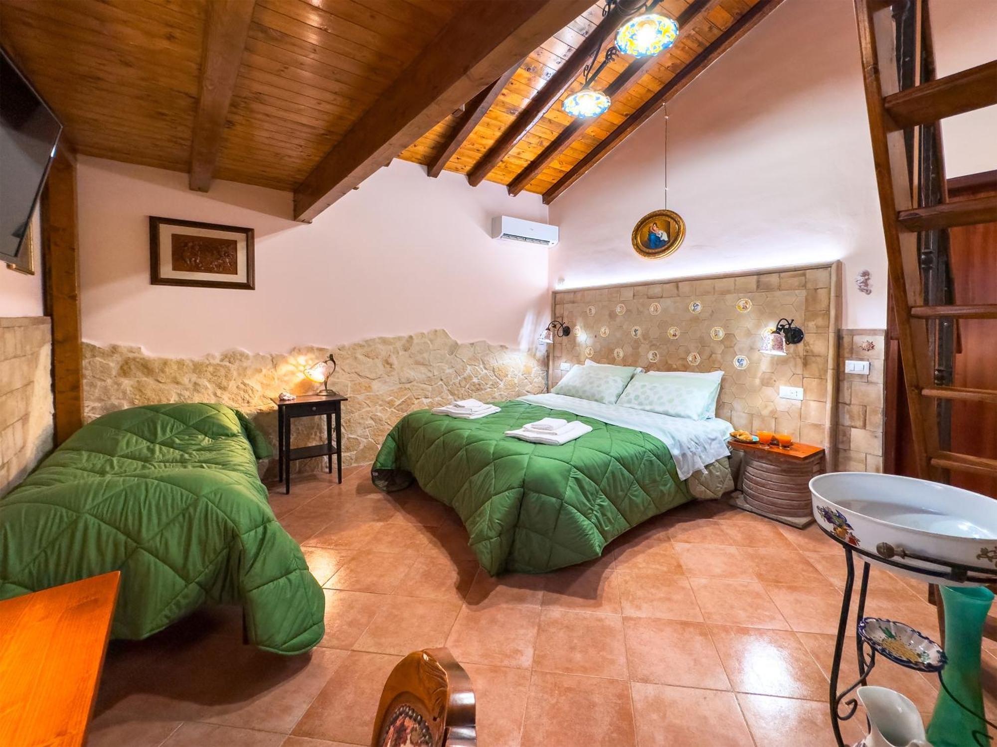 Villa Del Gelso Chalet Nel Parco Delletna Mascali Buitenkant foto
